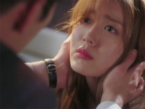 Sau đêm tân hôn, cô vợ trinh trắng chết lặng khi nghe chồng gọi điện cho một người-3