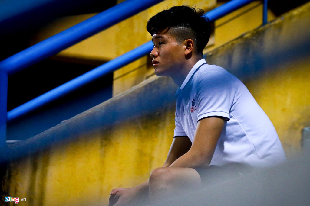Phí Minh Long - ngôi sao lụi tàn vì ám ảnh thất bại trước Thái Lan-3