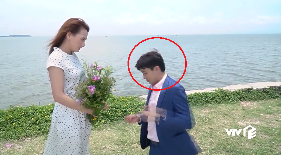 Về nhà đi con: Không phải khung cảnh lãng mạn hay lời sến súa của Vũ, chiếc ô mới là thứ được quan tâm nhất lúc cầu hôn-6