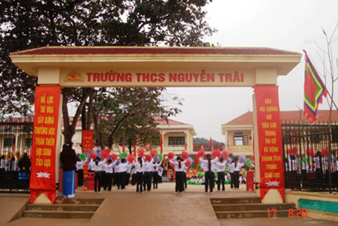 Bé gái 4 tuổi đuối nước trong bể bơi lắp ghép ở Nghệ An-1