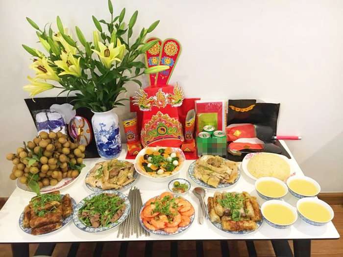 Chị em chia sẻ mâm cỗ cúng Rằm tháng 7 nhiều màu sắc ngập tràn mạng xã hội-18