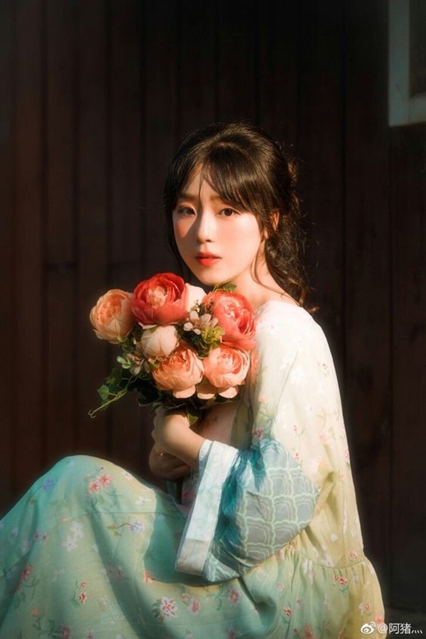 Phụ nữ sinh vào những ngày âm lịch sau trải qua nhiều sóng gió trong cuộc đời nhưng đến tuổi trung niên vận mệnh thay đổi, thêm tuổi thêm phú quý-1