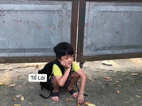 Loạt hành động không giống ai trong lớp học của các bé mầm non khiến dân mạng cười bể bụng-10