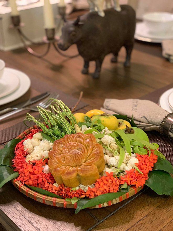 Xoá nghi vấn ghét nhau, Quế Vân mời vợ cũ Việt Anh đến nhà ăn cỗ đẹp như nhà hàng-12