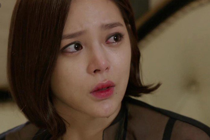 Sốc nặng khi phát hiện nhiều vật lạ trong vali khóa kín của chồng, phơi bày sự thật kinh hãi-1