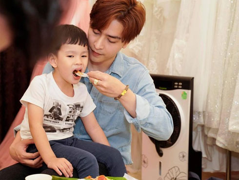 Sau scandal để đời, đây là hành động cấm kỵ mà Thu Thủy chưa dám lặp lại-8