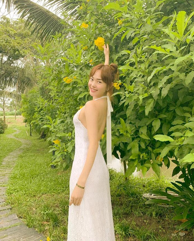Minh Hằng đăng ảnh thanh xuân, được khen nhan sắc ở tuổi 32-6