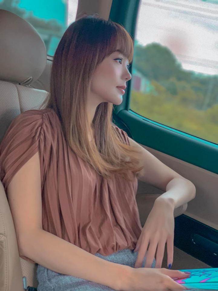 Minh Hằng đăng ảnh thanh xuân, được khen nhan sắc ở tuổi 32-7