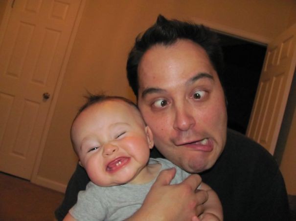 Thương nhau trong kiếp đẻ thuê, các mẹ lại khoe ảnh sao y bản chính của bố và con trai-2