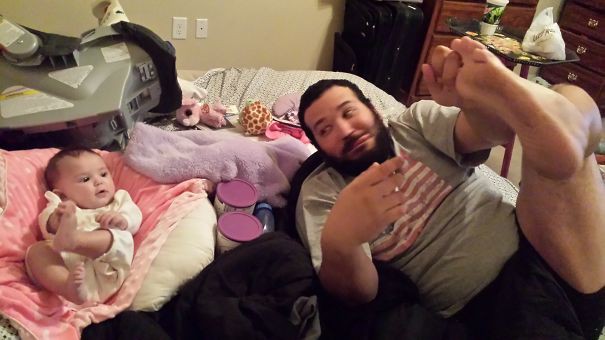 Thương nhau trong kiếp đẻ thuê, các mẹ lại khoe ảnh sao y bản chính của bố và con trai-4