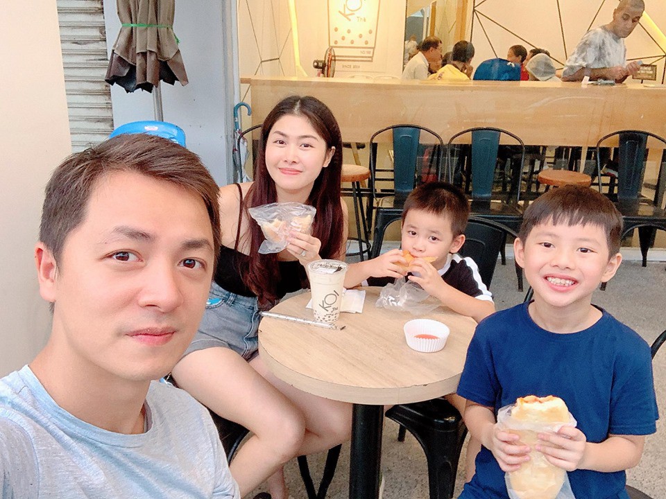 Hotmom Thủy Anh dạy con cách tiêu tiền, đưa ra thử thách 50k cuối cùng bất ngờ với thành quả cậu bé mang lại-4