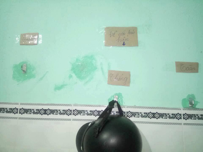 Hàng chục bảng quy định dán khắp phòng trọ của 3 nam sinh khiến ai bước vào cũng phải dè chừng-3