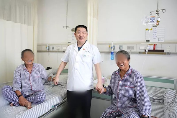 2 vợ chồng cùng mắc ung thư: Bác sĩ khẳng định nguyên nhân là những món tai hại họ ăn hàng ngày để tiết kiệm-1