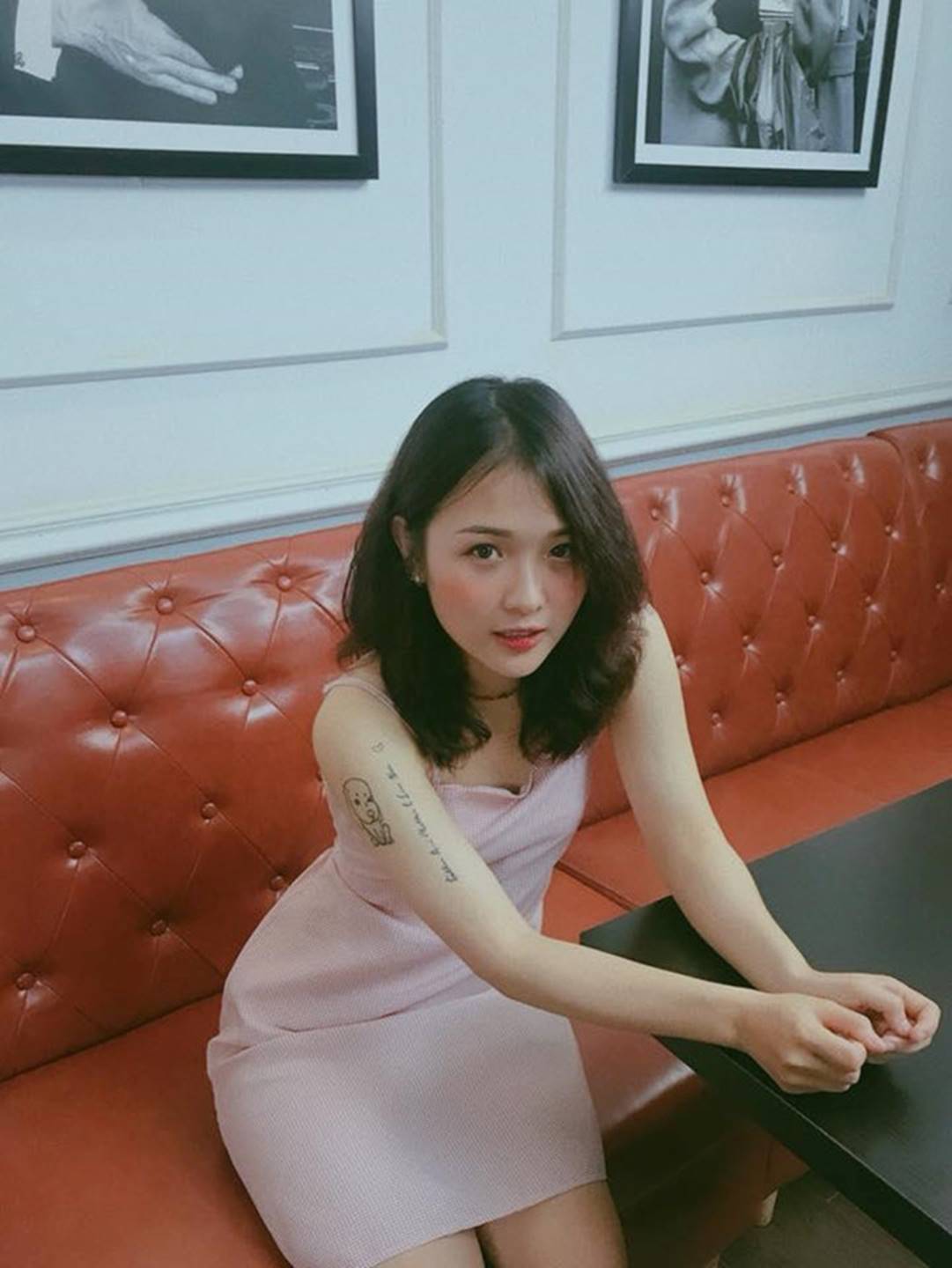 Nhan sắc cô gái 9X có nụ hôn đồng giới với Ánh Dương Về nhà đi con-5