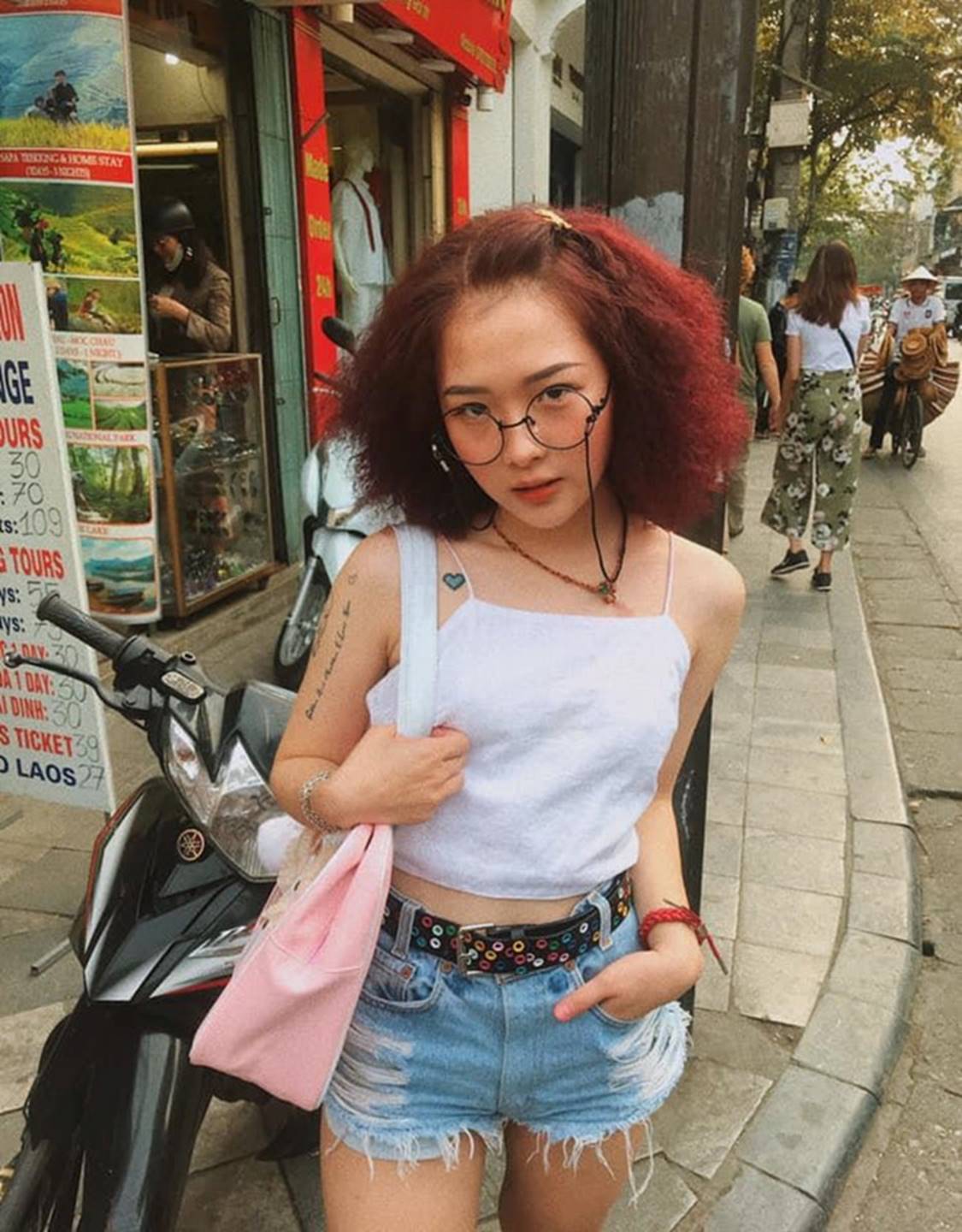 Nhan sắc cô gái 9X có nụ hôn đồng giới với Ánh Dương Về nhà đi con-7