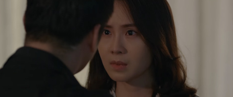 Hoa hồng trên ngực trái tập 4, Trà công khai tuyên bố cướp chồng Khuê-4