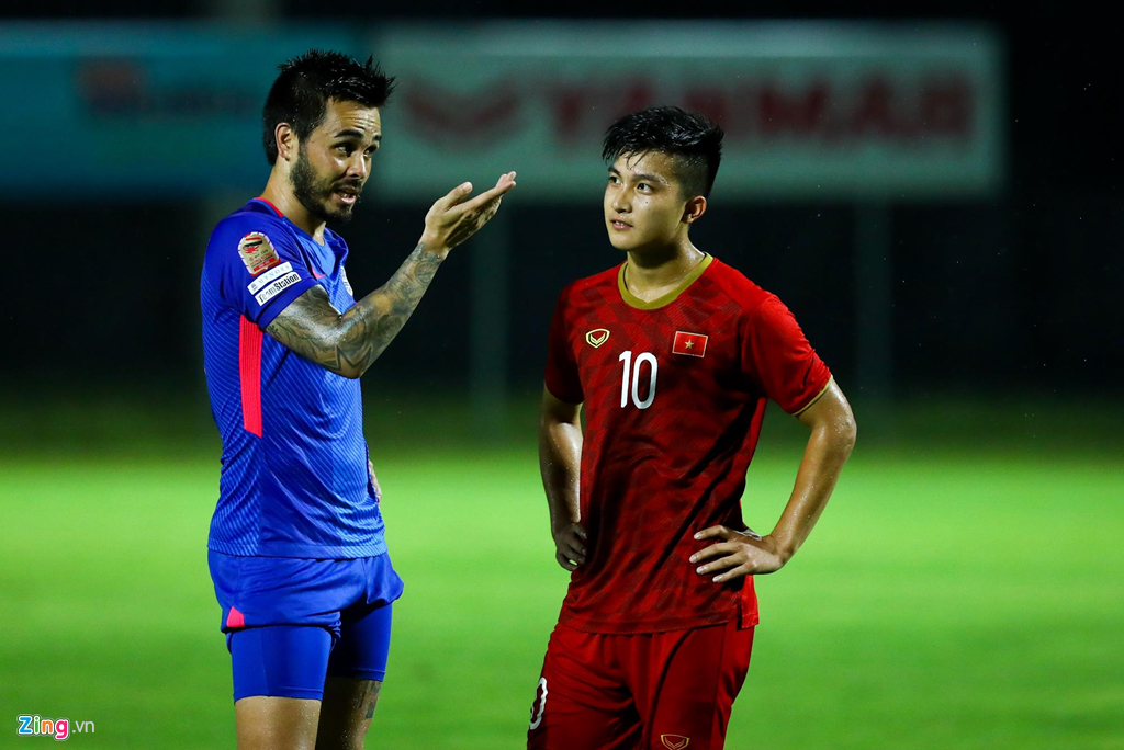 Martin Lo rực sáng nhờ quyết định lạ của HLV Park Hang Seo-9