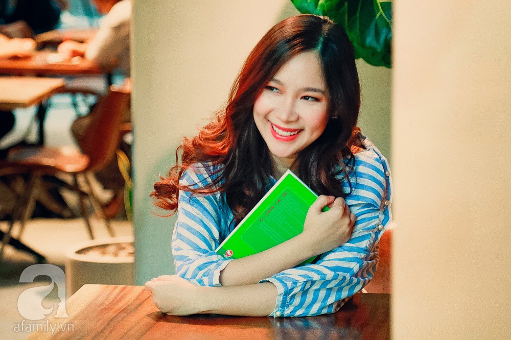 Ca sĩ Duy Uyên Mắt Ngọc” trải lòng về 10 năm mưu sinh trên đất Mỹ, trầm cảm, rối loạn cảm xúc đến mức khóc cười lẫn lộn-1