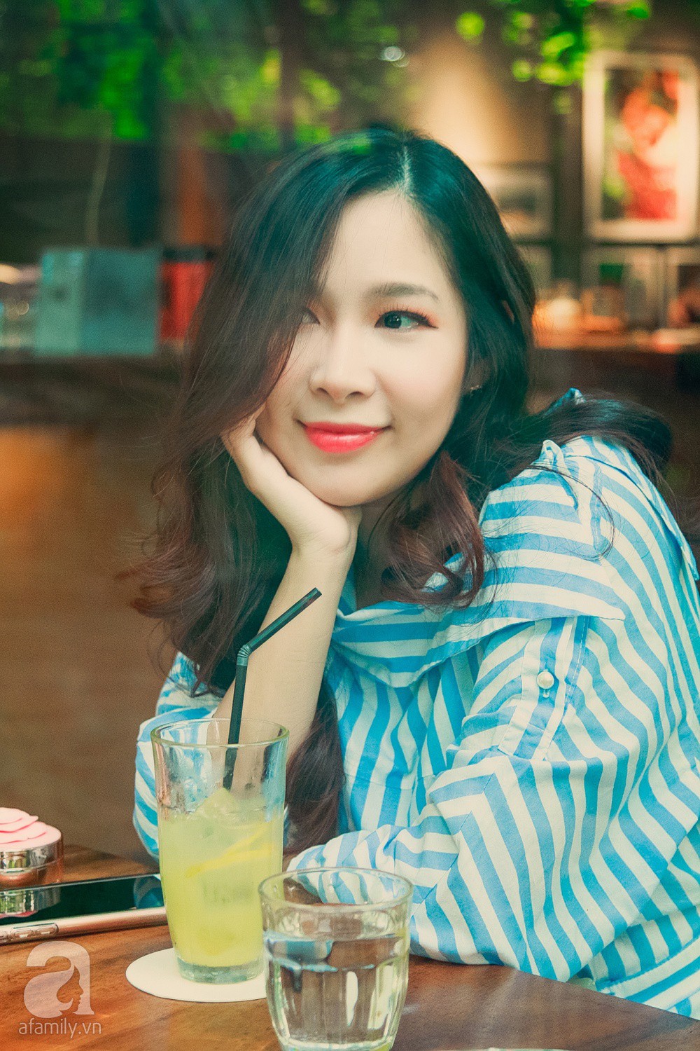 Ca sĩ Duy Uyên Mắt Ngọc” trải lòng về 10 năm mưu sinh trên đất Mỹ, trầm cảm, rối loạn cảm xúc đến mức khóc cười lẫn lộn-3