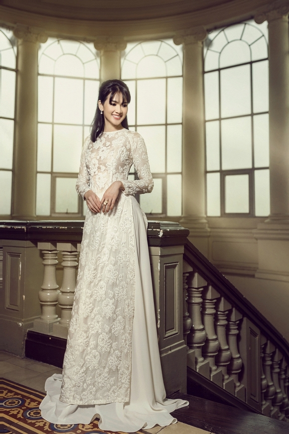 Anh Thư khoe dáng kiêu sa với áo dài thướt tha-4