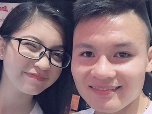 Giữa tin đồn Quang Hải nhanh chóng có bạn gái mới sau khi chia tay, Nhật Lê phản ứng thế nào?