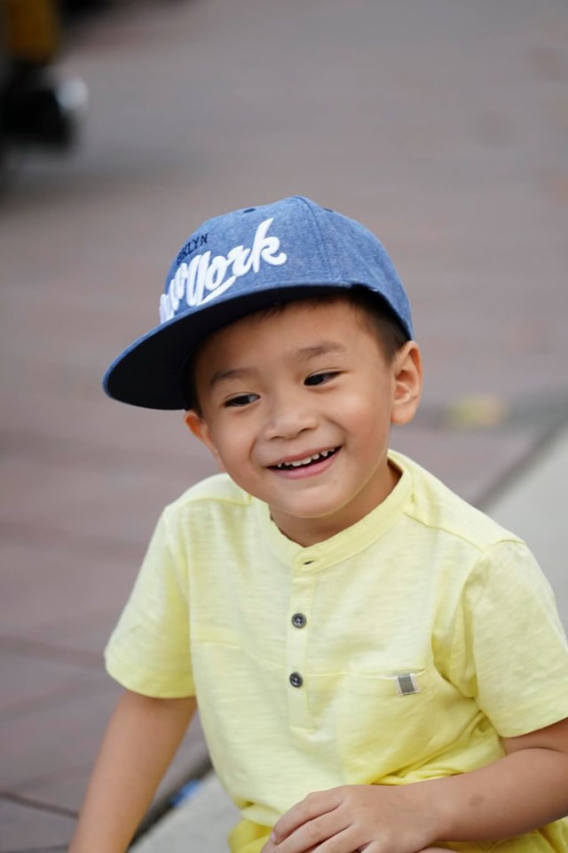 Con trai Ngô Kiến Huy được Thanh Thảo nhận nuôi suốt 8 năm giờ đã lớn bảnh bao, biết làm đủ việc nhà và chăm 3 em gái-2