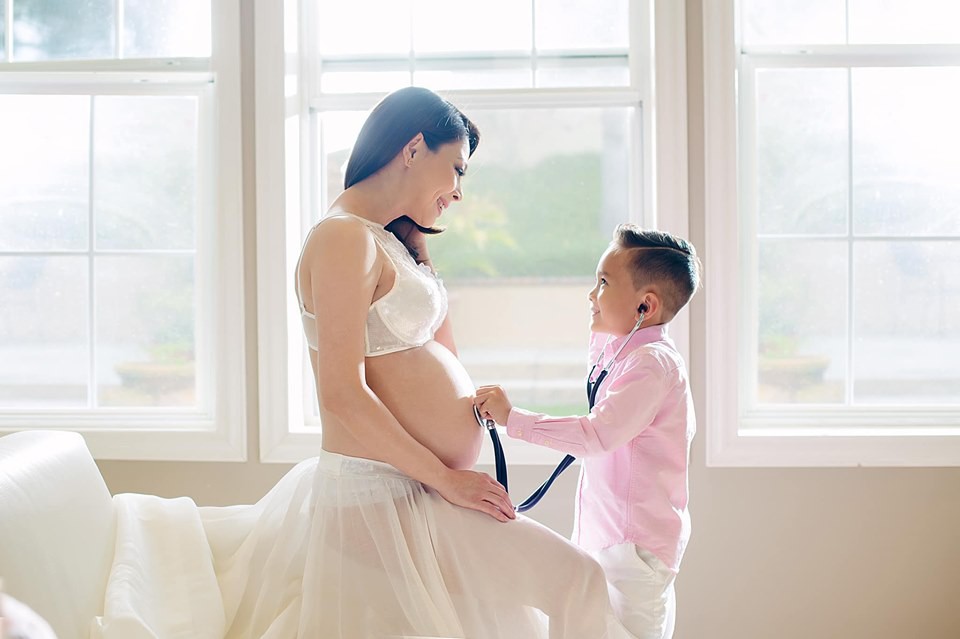 Con trai Ngô Kiến Huy được Thanh Thảo nhận nuôi suốt 8 năm giờ đã lớn bảnh bao, biết làm đủ việc nhà và chăm 3 em gái-10