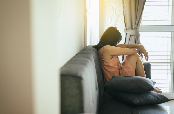 Vừa bước vào phòng trọ của bạn gái, tôi đã lao vào nhà vệ sinh để nôn nhưng vào bên trong rồi tôi còn choáng váng hơn nữa-2