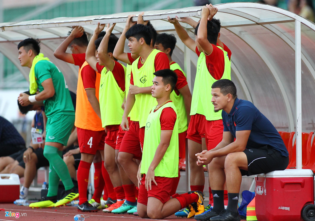 Không thể ngờ có ngày bóng đá Việt Nam thua đau Campuchia-2