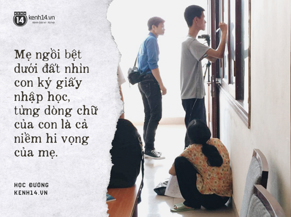 Xúc động cảnh con gái ngủ gục vào lưng bố trên chuyến xe bus nhập học: Ngủ đi con, mai chỉ còn mình con trên thành phố thôi đấy!-3