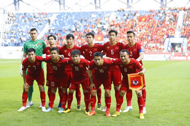 Bóng đá Việt Nam và khoảng trống sau lưng thế hệ Công Phượng, Quang Hải-1