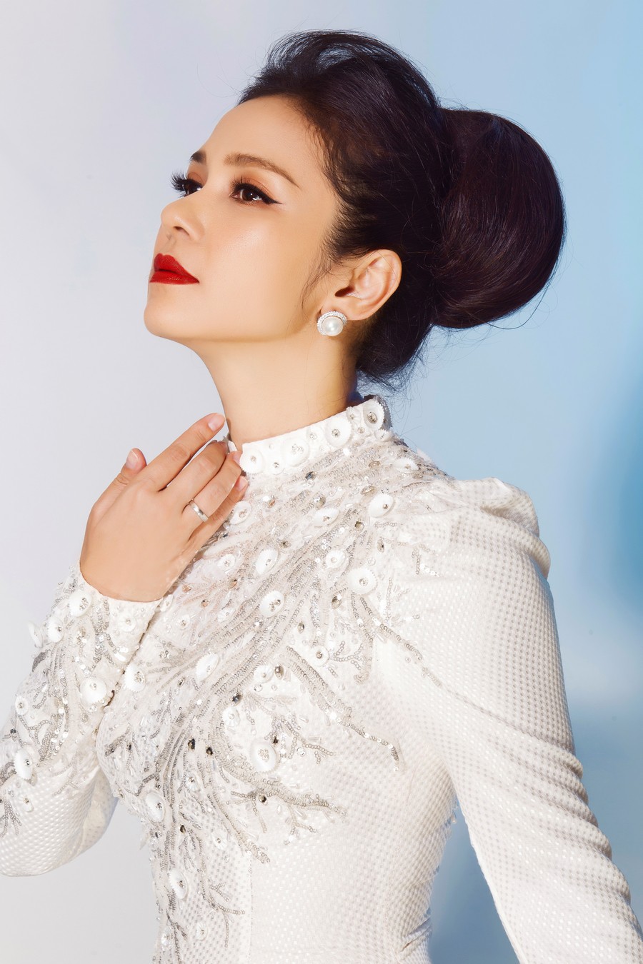 Cuộc sống đằng sau lời tuyên bố sẽ không lấy chồng từ nay đến cuối đời của Việt Trinh-1