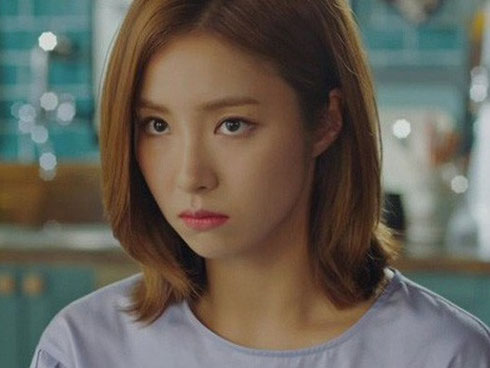 Không dám về quê vì mẹ chồng đòi hỏi quá trớn, tới khi bà mượn cả tiền mua nhà tôi mới bóc mẽ sự thật-2