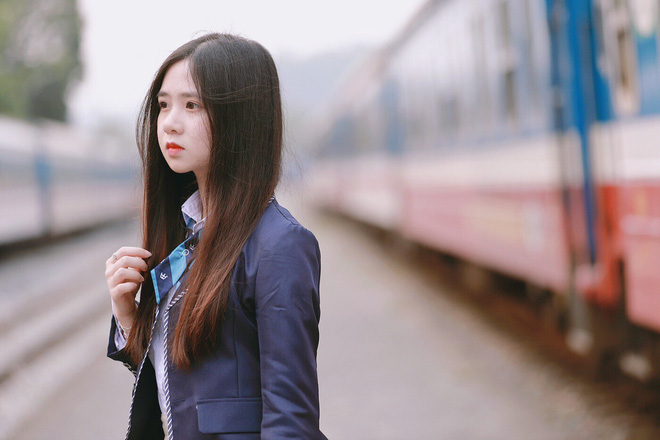 Tân sinh viên ĐH Luật Hà Nội gây sốt với bức ảnh góc nghiêng khoe vẻ baby khó cưỡng, xem được thành tích học càng khiến dân tình xôn xao hơn-4