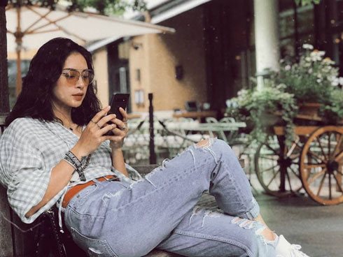 Không ghim ngay tiếc đứt ruột: 4 combo quần + giày dép giúp chị em hack dáng cao, thậm chí kéo chân dài đến nách-13