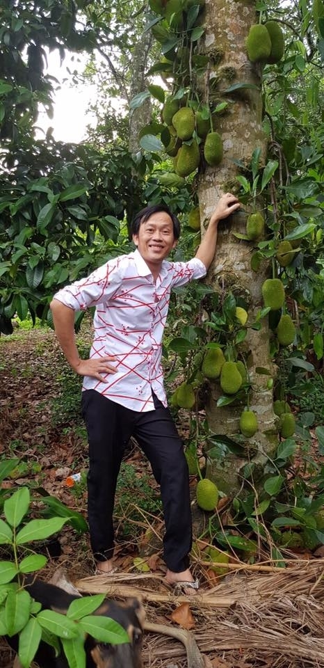 Cuộc sống của nghệ sĩ Hoài Linh sau khi rời khỏi hàng loạt các gameshow truyền hình-11