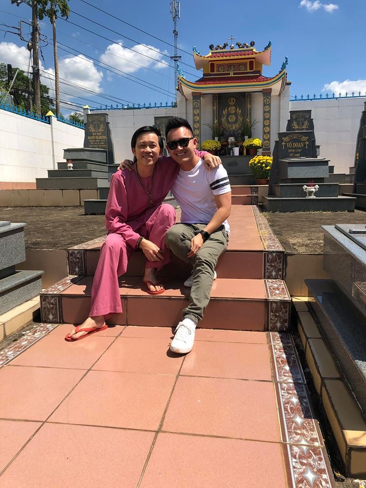 Cuộc sống của nghệ sĩ Hoài Linh sau khi rời khỏi hàng loạt các gameshow truyền hình-13