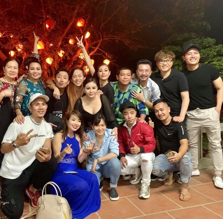 Cuộc sống của nghệ sĩ Hoài Linh sau khi rời khỏi hàng loạt các gameshow truyền hình-8