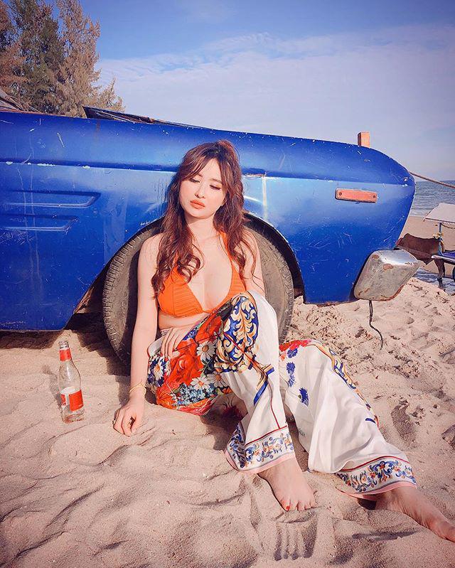 Khi vợ các ông chồng đại gia khoe dáng với bikini, Đàm Thu Trang vẫn xếp sau mỹ nhân này-5