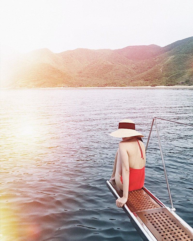 Khi vợ các ông chồng đại gia khoe dáng với bikini, Đàm Thu Trang vẫn xếp sau mỹ nhân này-10