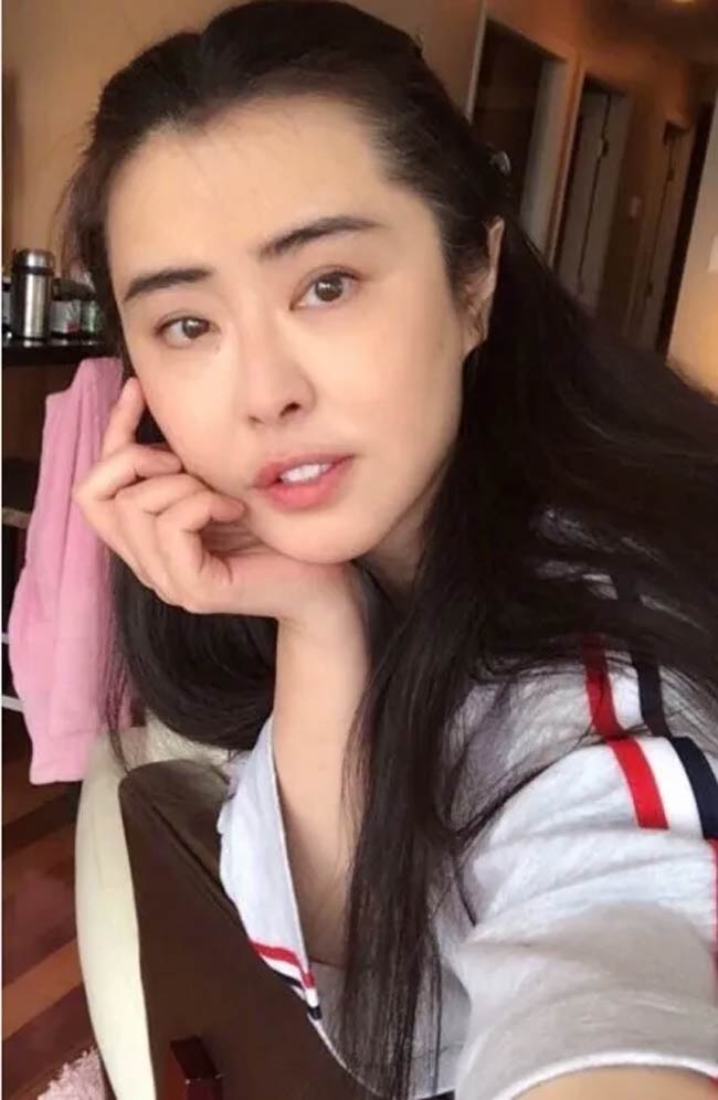 Xà tinh, Đông Phương Bất Bại: 2 nhan sắc trăm năm có một, xưa nay hiếm-9