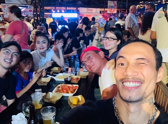 Sau một năm diễn ra scandal gạ tình ầm ĩ, cuộc sống của Phạm Anh Khoa giờ ra sao?-8