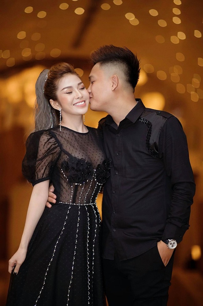 Người tình màn ảnh Lệ Rơi ngoài đời sống sang chảnh, có bạn trai đẹp như tài tử-9