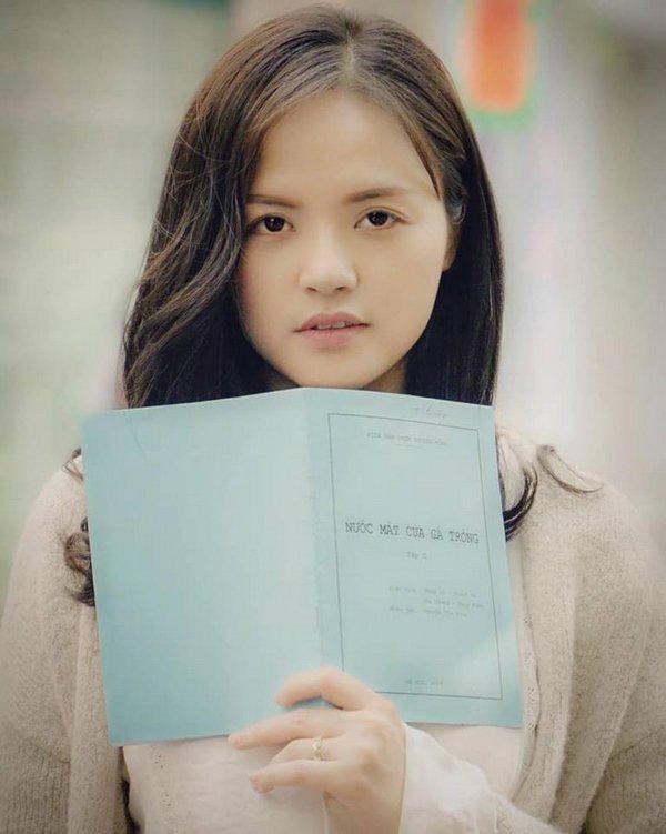 Khoe gương mặt make-up mà như không, nhan sắc tuổi 31 của Thu Quỳnh chưa từng khiến fan thất vọng-5