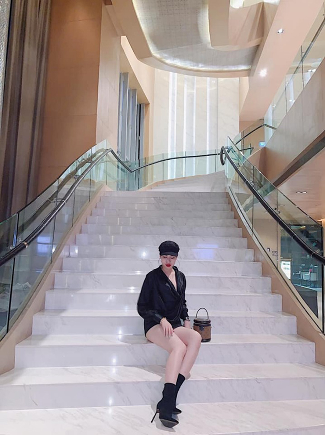 Sắc vóc gợi cảm không phải dạng vừa của tình mới tin đồn Quang Hải-7