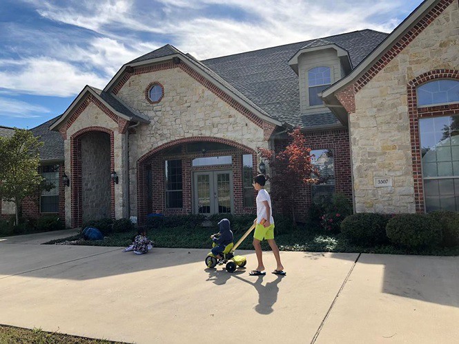 Ai bảo hai lần đò không hạnh phúc, nhìn ca sĩ Hồng Ngọc được chồng cưng chiều đến thế này cơ mà-4