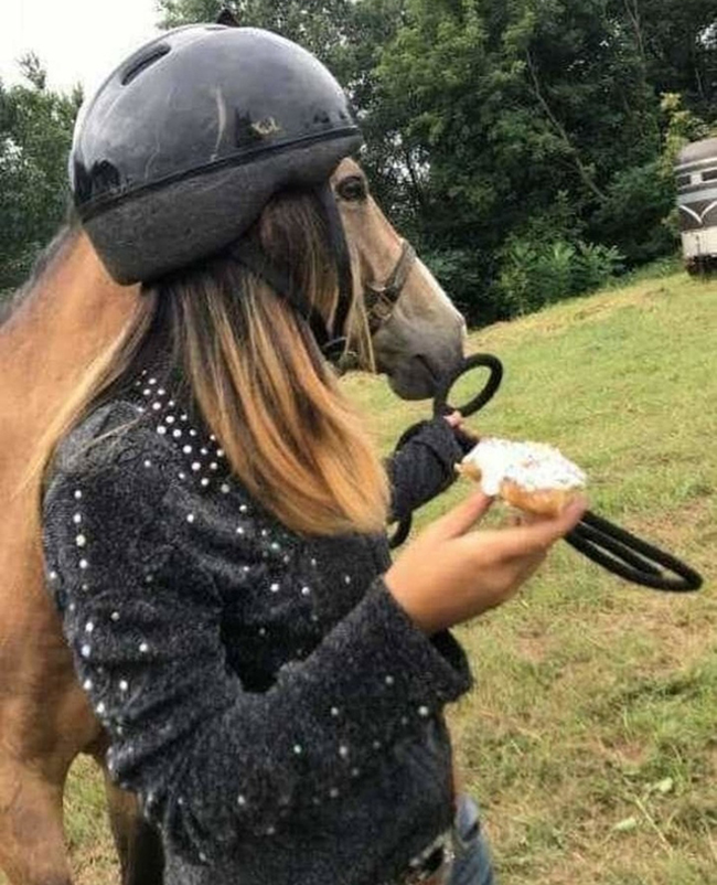 Hình ảnh trùng hợp khiến người xem hoa mắt chóng mặt-10