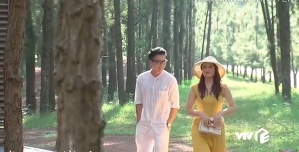 Vợ xinh như hot girl của Mạnh Quân phim Về nhà đi con ngoại truyện-1