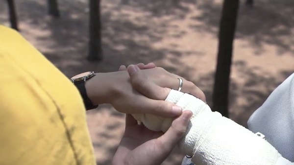 Về nhà đi con ngoại truyện tập cuối: Dương hét to I Love You với Bảo trước mặt cả gia đình-2