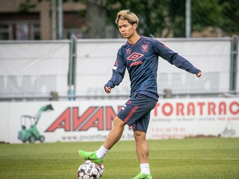 Công Phượng dự bị trong trận thua thứ 3 của Sint-Truidense-2